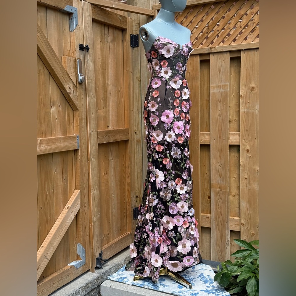 🆕 BRONX & BANCO 🧿 NWOT Jasmine Floral-Appliqued Gown, Black Multi - SzXS US 2 - Picture 7 of 17